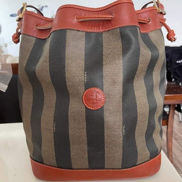 FENDI Authentic Vintage bucket bag - Picture 6 of 6